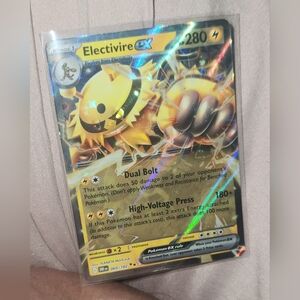 Pokemon Electivire EX Trading Card - Yellow and Black